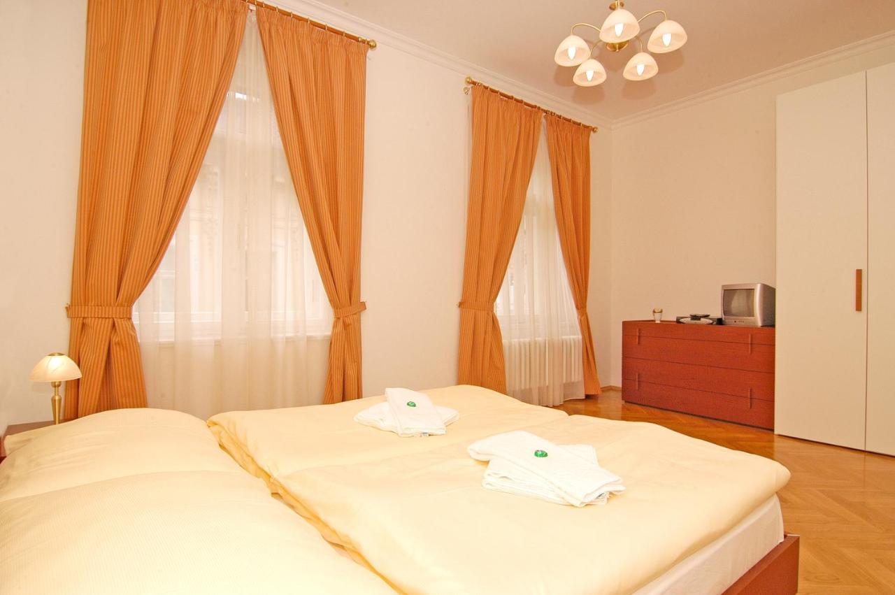 Residence La Familia Praga Zewnętrze zdjęcie