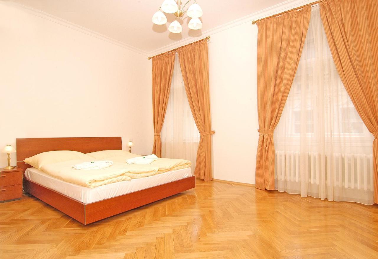 Residence La Familia Praga Zewnętrze zdjęcie