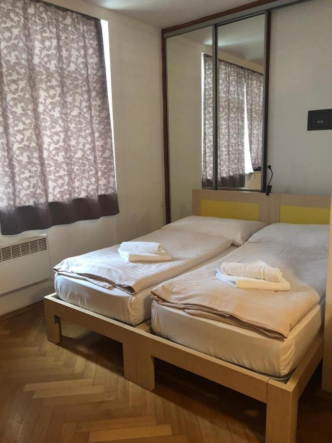 Residence La Familia Praga Zewnętrze zdjęcie