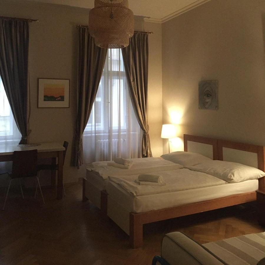 Residence La Familia Praga Zewnętrze zdjęcie