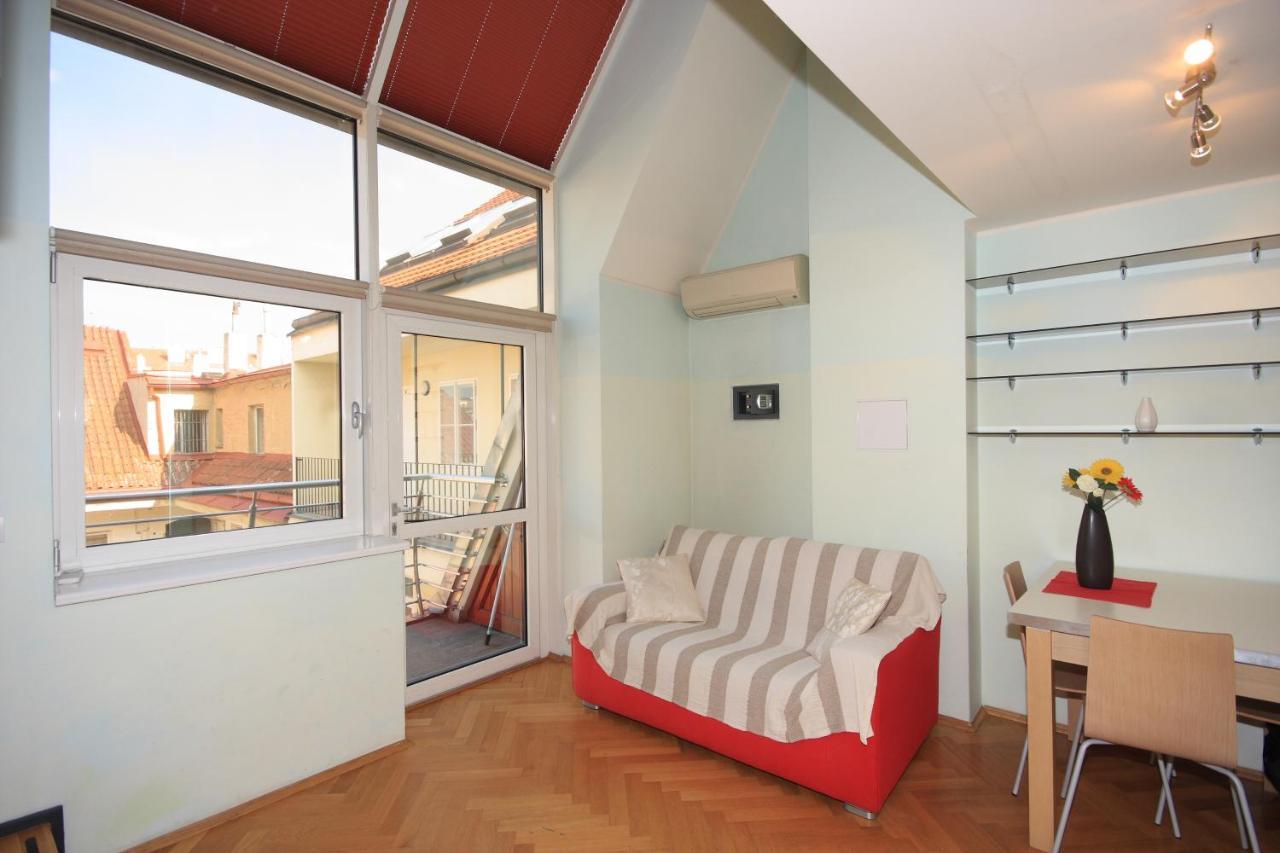 Residence La Familia Praga Zewnętrze zdjęcie
